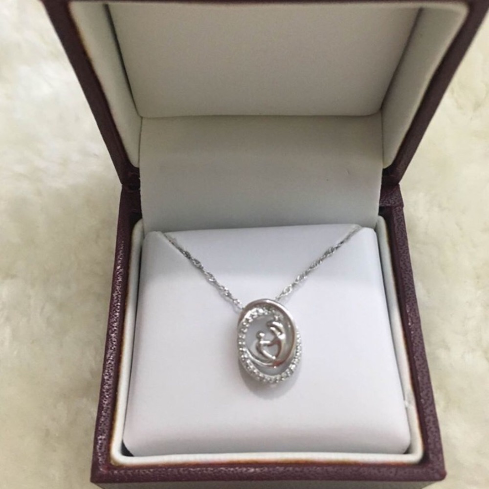 New SS Diamond Mother & Child Necklace